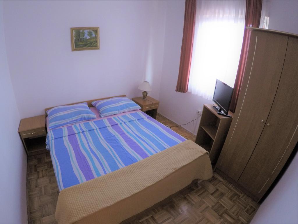 Orange City Apartment'S Repic Biograd Na Moru Exterior photo