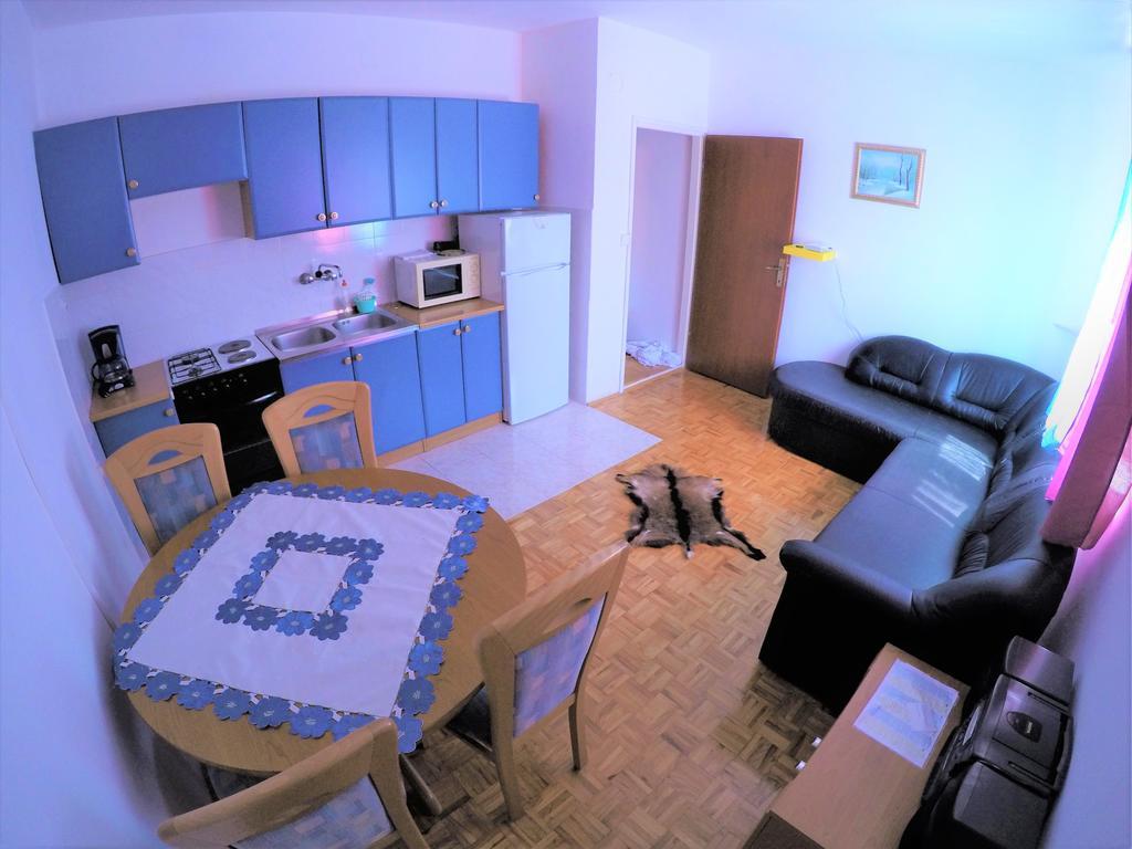 Orange City Apartment'S Repic Biograd Na Moru Exterior photo